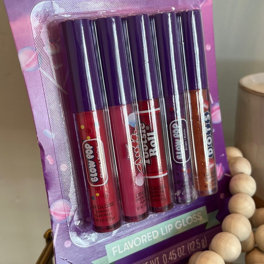 Tootsie Roll Flavored Lip Gloss - Picture 2 of 4